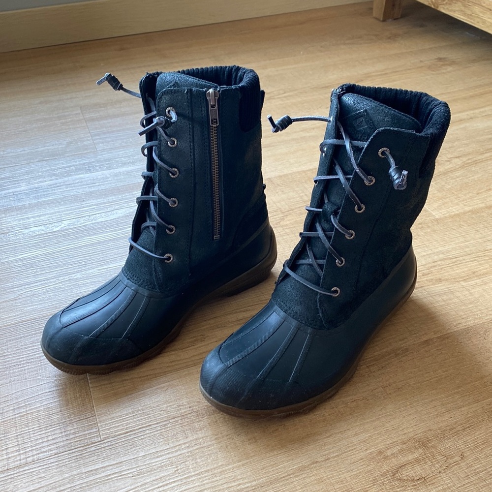 Sperry duck boots tall/mid calf height, Women’s size 8.5